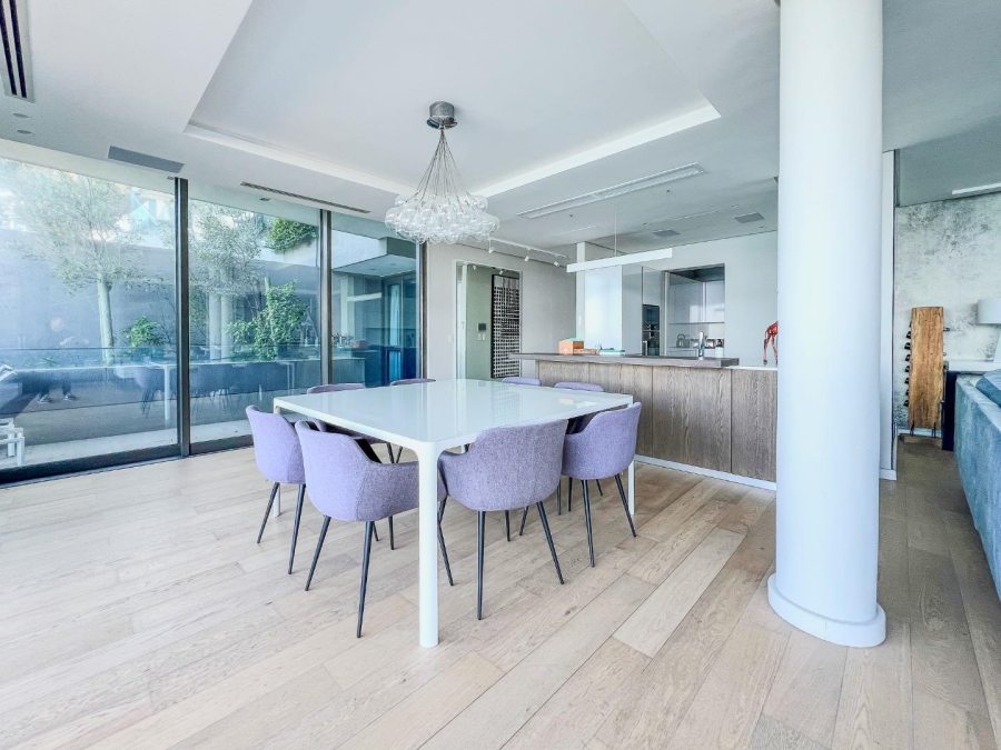 4 Bedroom Property for Sale in Clifton Western Cape